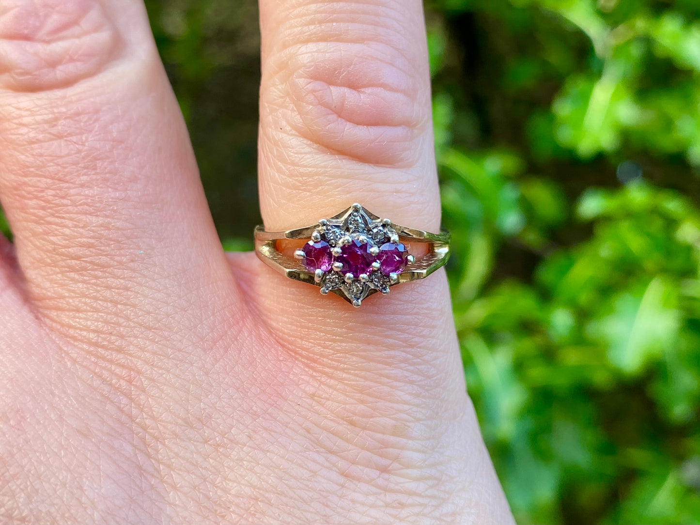 Vintage 9ct Gold Ruby & Diamond Ring