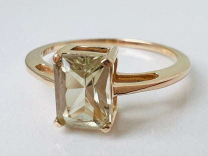 9ct Gold Green Amethyst Ring