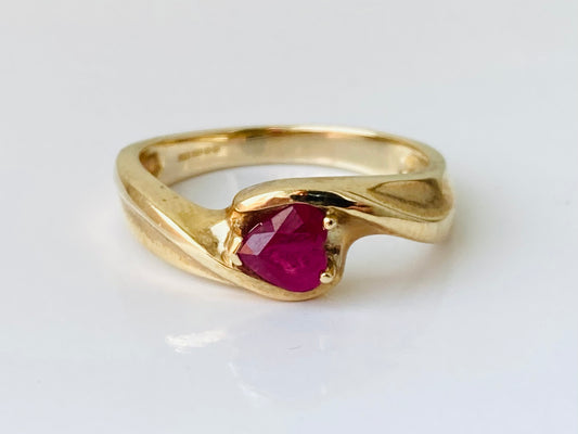 9ct Gold Ruby Ring