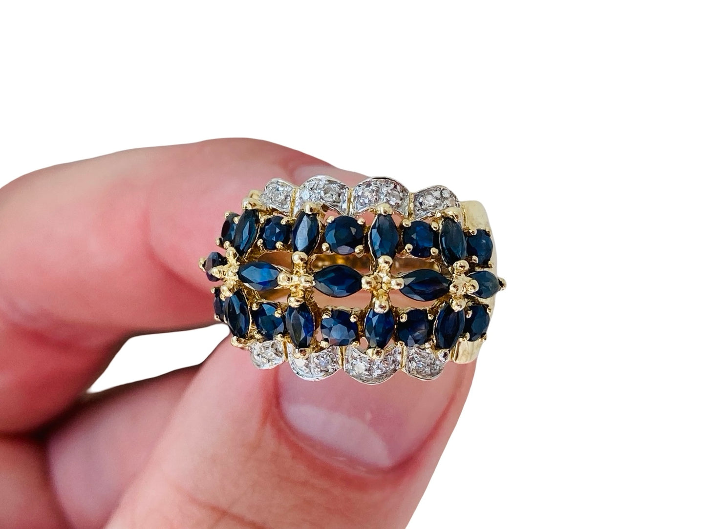 9ct Gold Sapphire & Diamond Ring