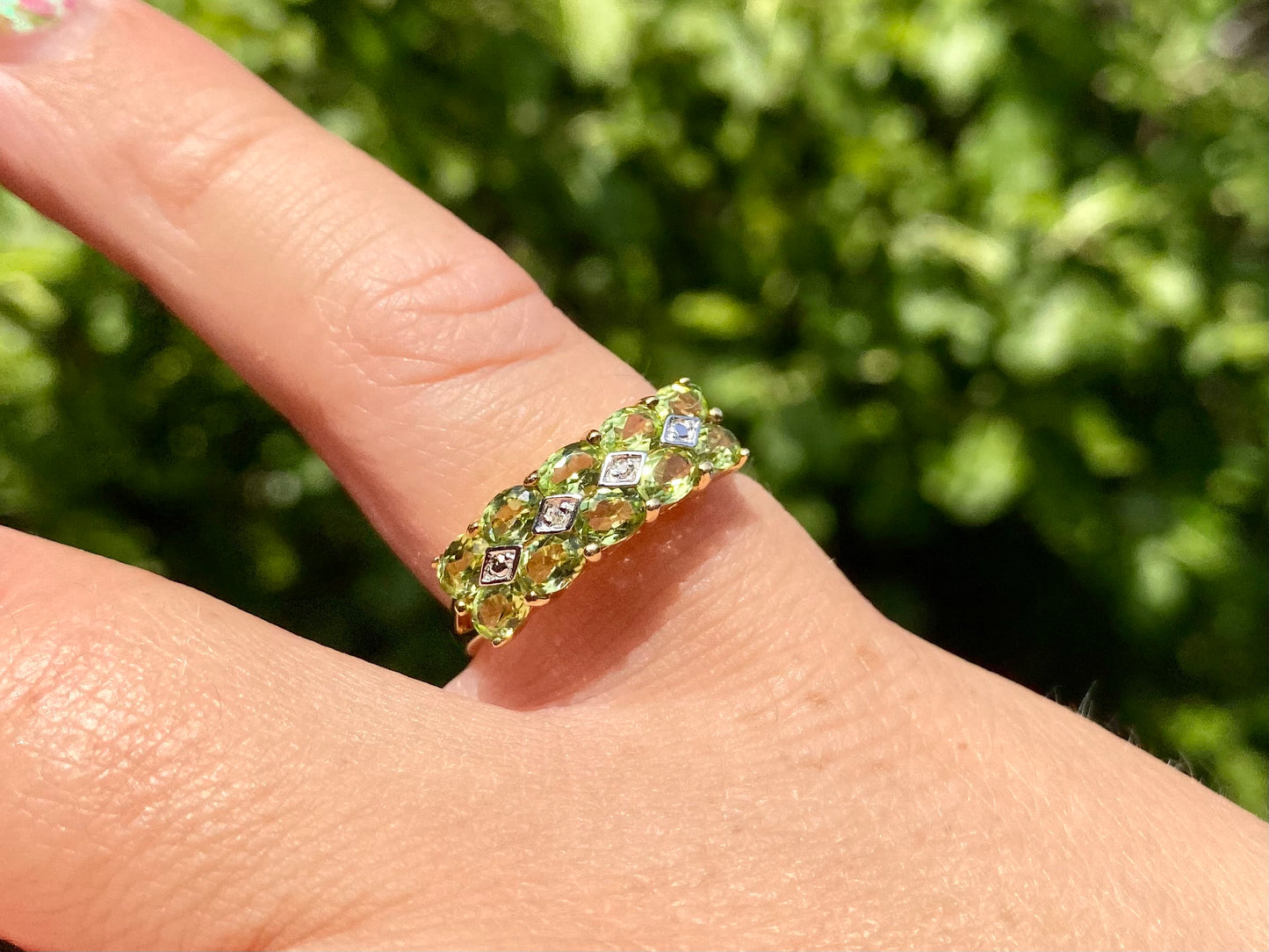 9ct Gold Peridot & Diamond Ring