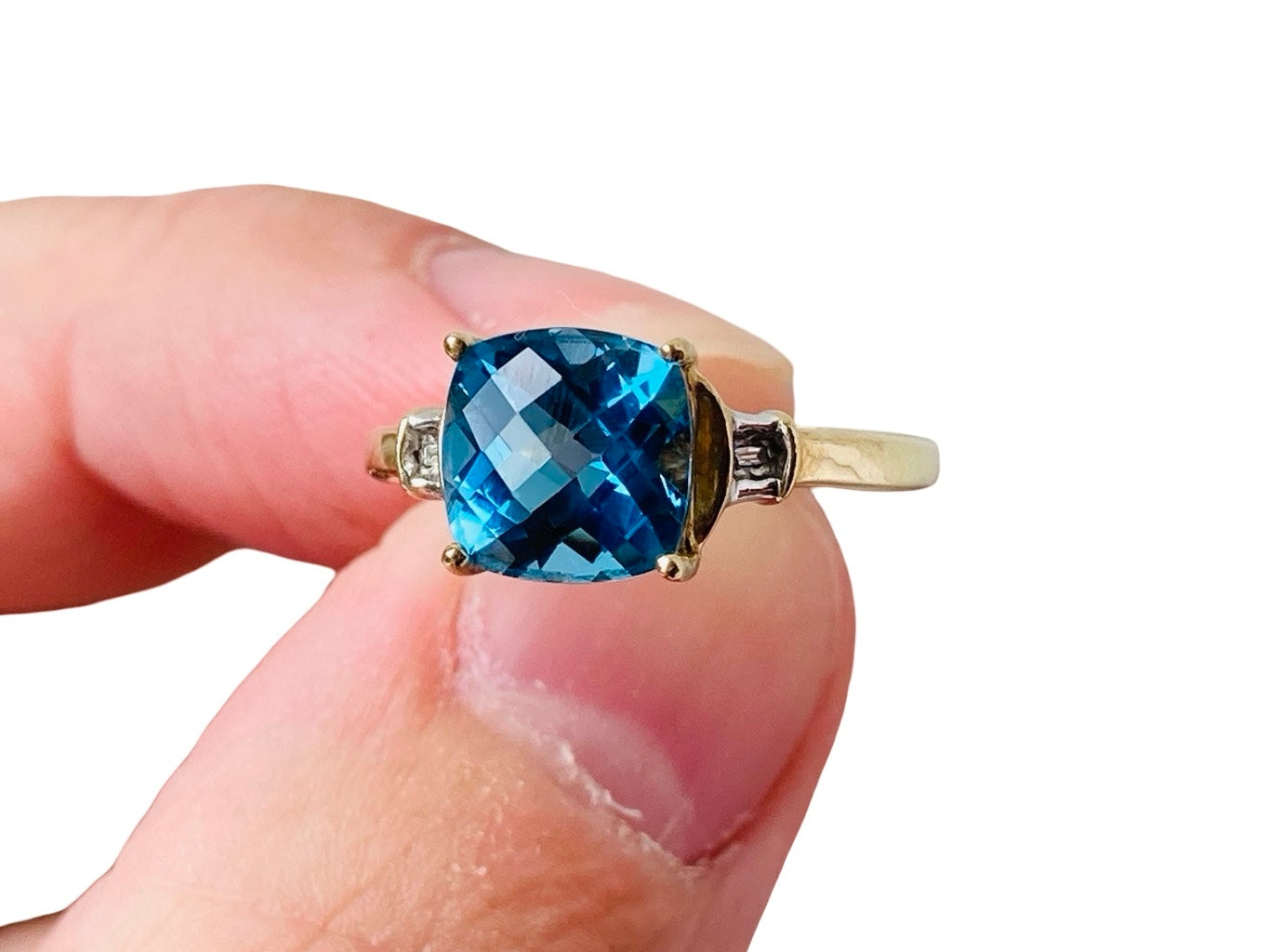 9ct Gold Topaz & Diamond Ring