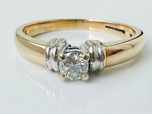 9ct Gold Diamond Ring