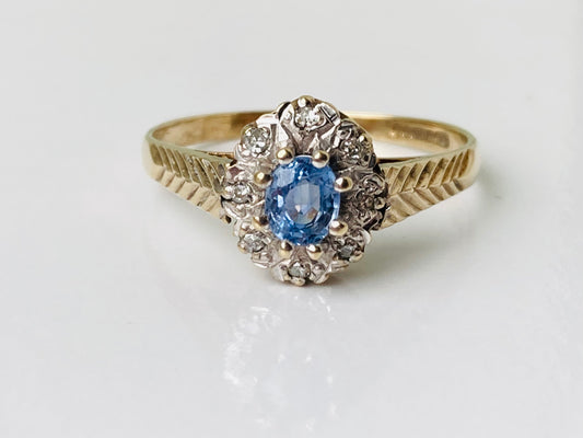 Vintage 9ct Gold Sapphire & Diamond Ring