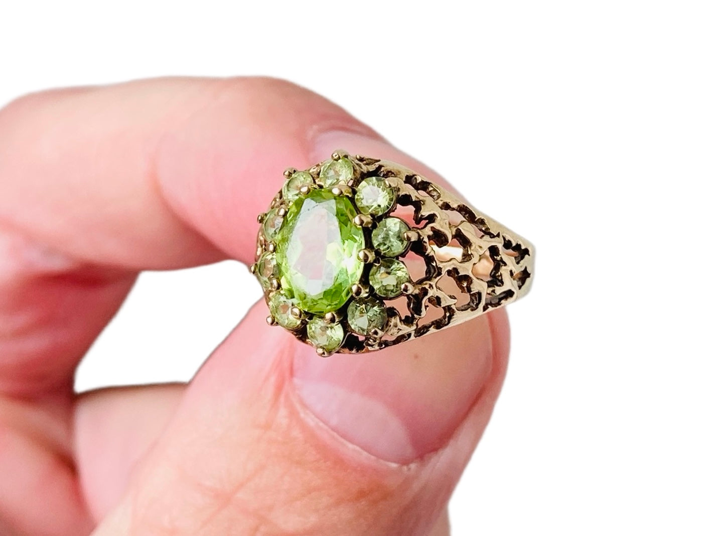 9ct Gold Peridot Ring