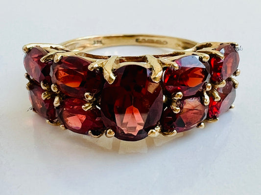 9ct Gold Garnet Ring