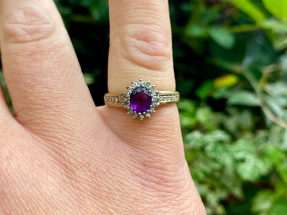 Vintage 9ct Gold Amethyst & Diamond Ring