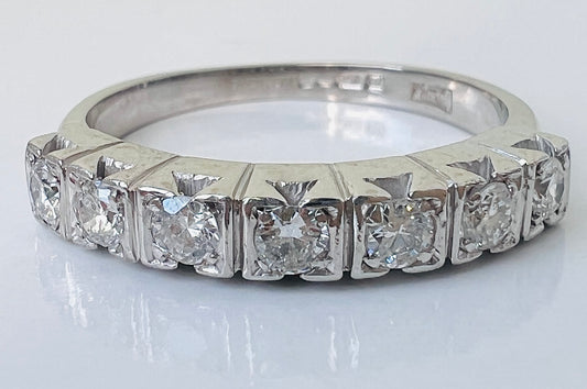 Vintage 18ct Gold Seven-Stone Diamond Ring