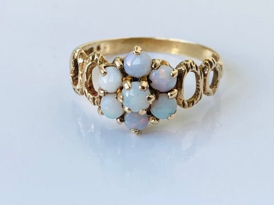 Vintage 9ct Gold Opal Ring