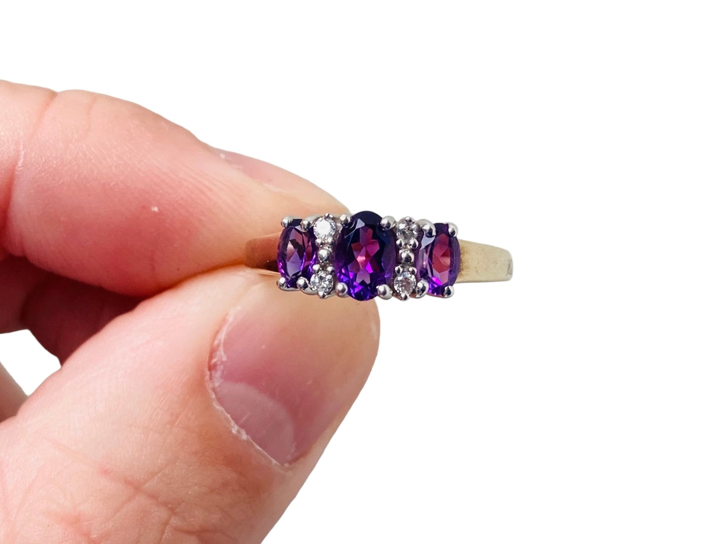 9ct Gold Amethyst & Diamond Ring