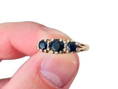 Vintage 9ct Gold Sapphire Ring