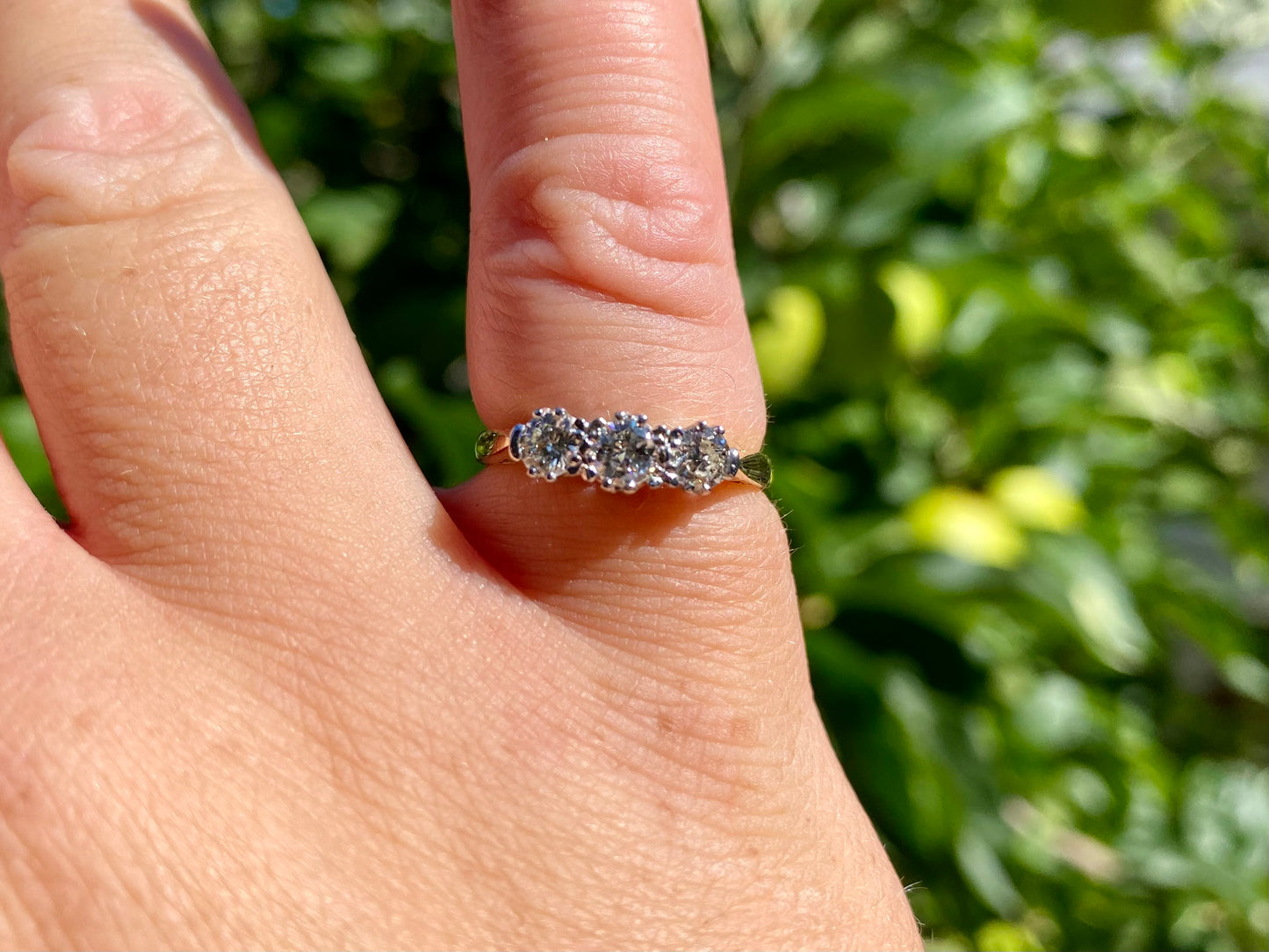 Vintage 18ct Gold Three-Stone Diamond Ring