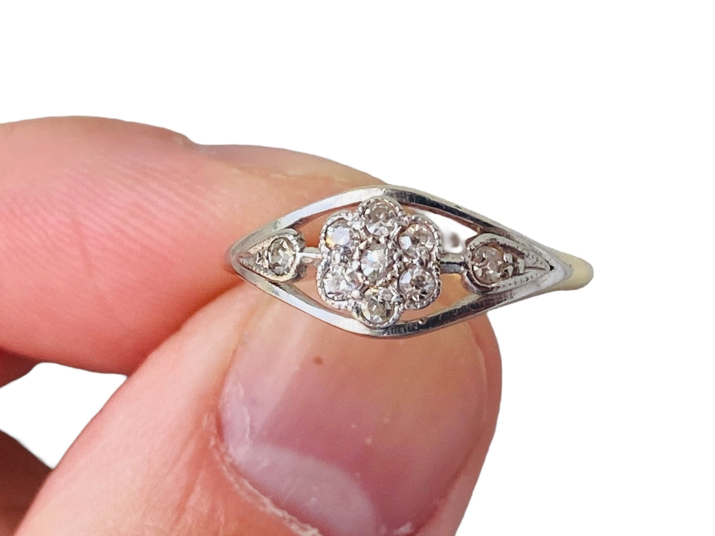Antique 18ct Gold Diamond Daisy Ring