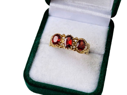 9ct Gold Garnet Ring