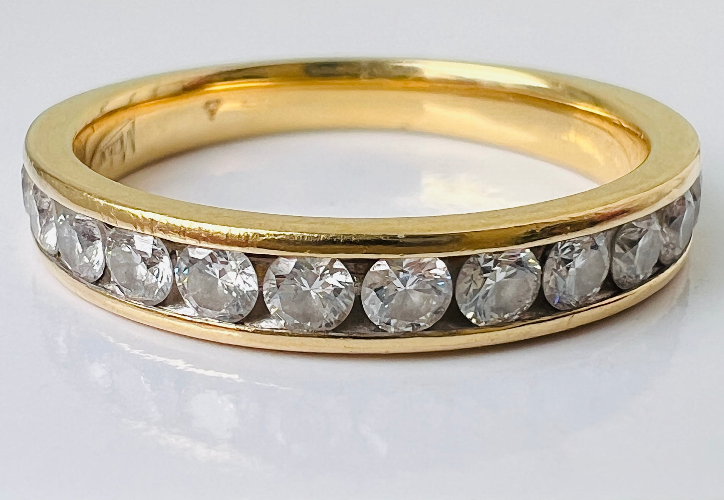 18ct Gold Fifteen-Stone Diamond Ring