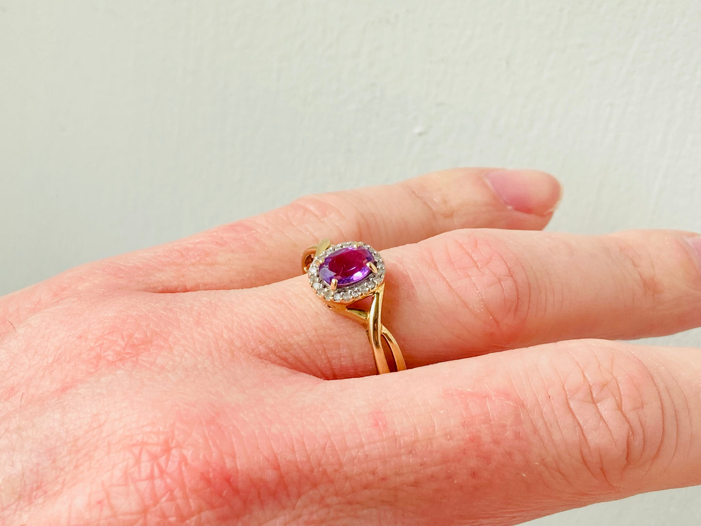 9ct Gold Amethyst & Diamond Ring