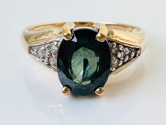 9ct Gold Teal Sapphire & Diamond Ring