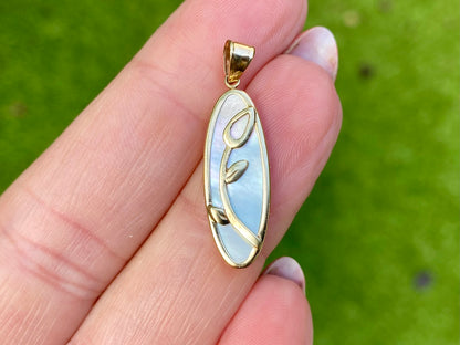 9ct Gold Mother Of Pearl Pendant