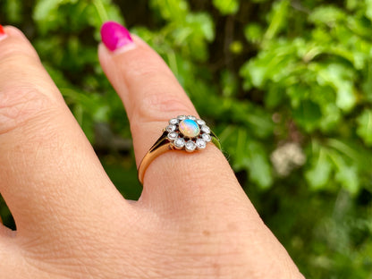 Antique 18ct Gold Opal & Diamond Ring