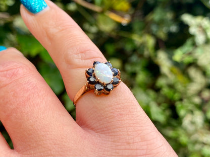 Vintage 9ct Gold Sapphire & Opal Ring