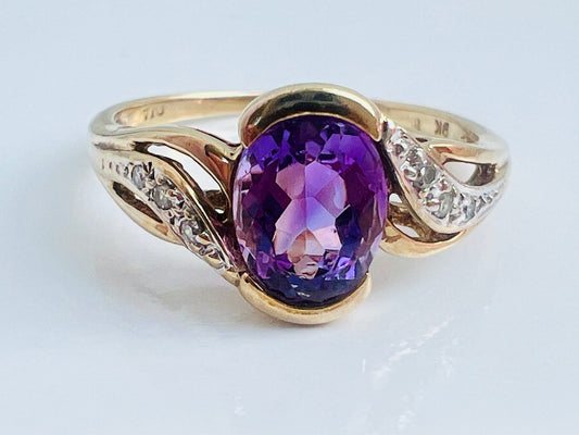 9ct Gold Amethyst & Diamond Ring