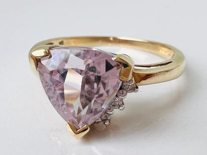 9ct Gold Kunzite & Diamond Ring