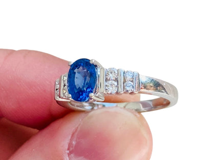 18ct Gold Ceylon Blue Sapphire & Diamond ILIANA Ring