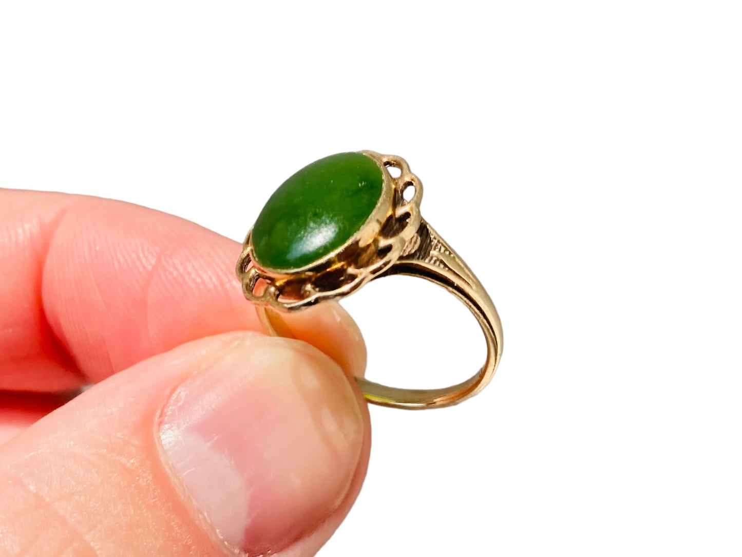 Vintage 9ct Gold Jade Ring