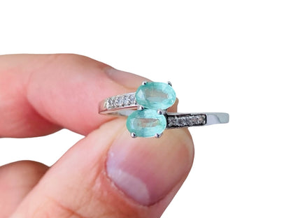 9ct Gold Siberian Emerald & White Topaz Ring