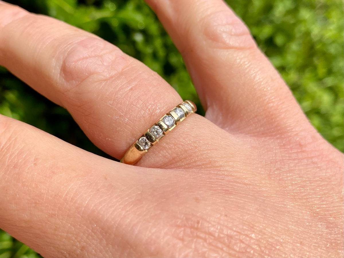 9ct Gold Diamond Ring
