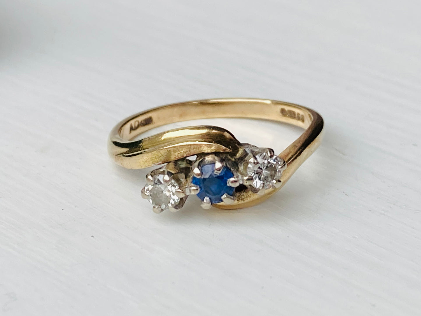 9ct Gold Sapphire & Diamond Ring