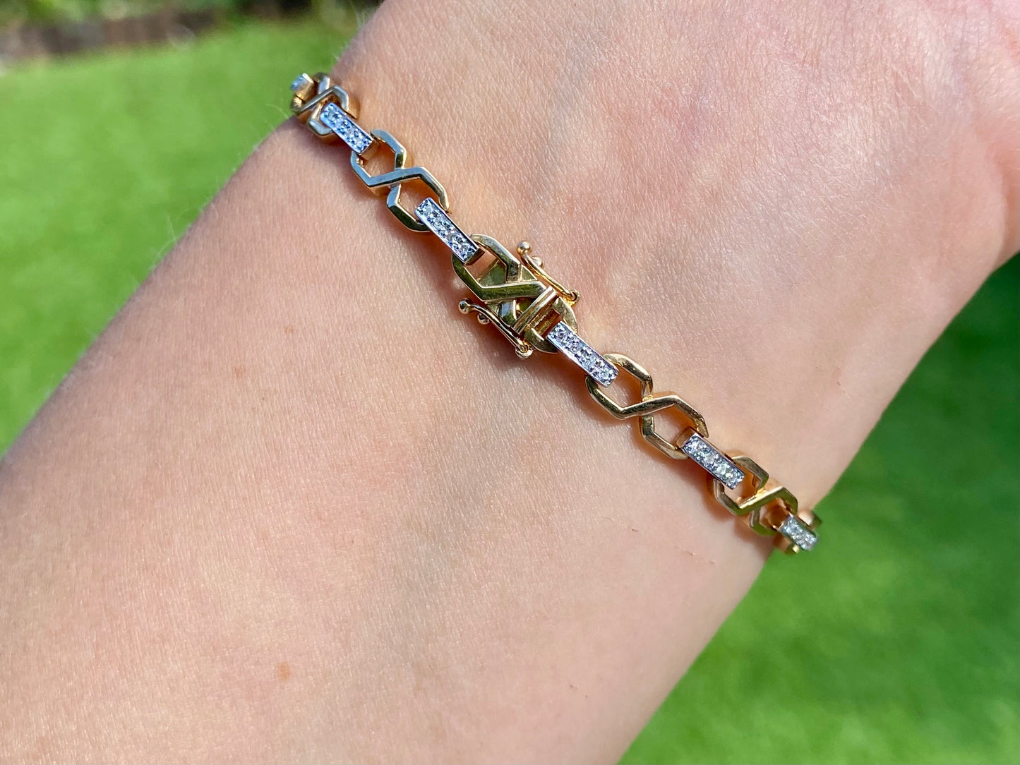 9ct Gold Diamond Bracelet