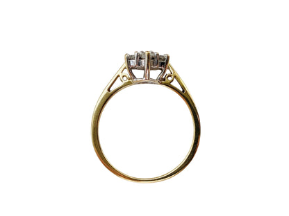 18ct Gold 0.50ct Diamond Daisy Ring