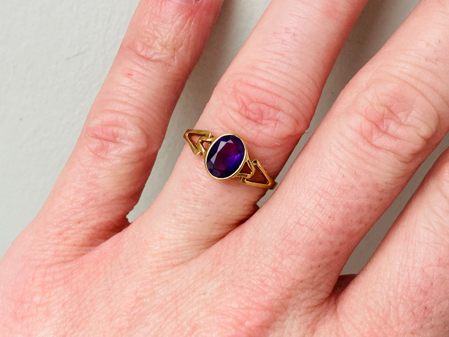 9ct Gold Amethyst Ring