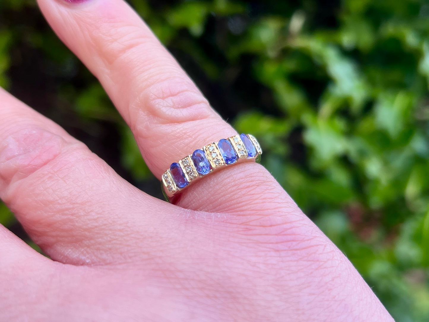 9ct Gold Tanzanite & Diamond Ring