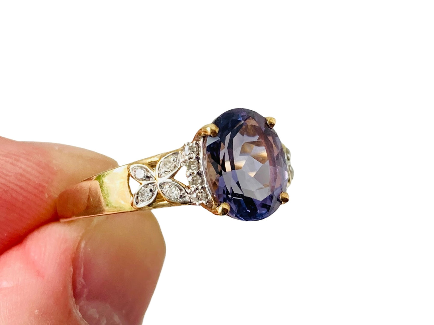 9ct Gold Iolite & Diamond Ring