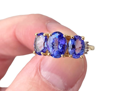 18ct Gold Tanzanite & Diamond Ring