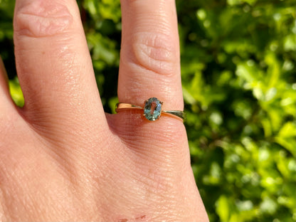 9ct Gold Green Sapphire Ring