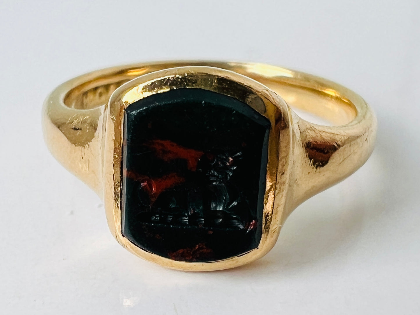 Antique 18ct Gold Bloodstone Ring