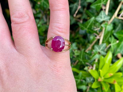 9ct Gold Ruby Ring