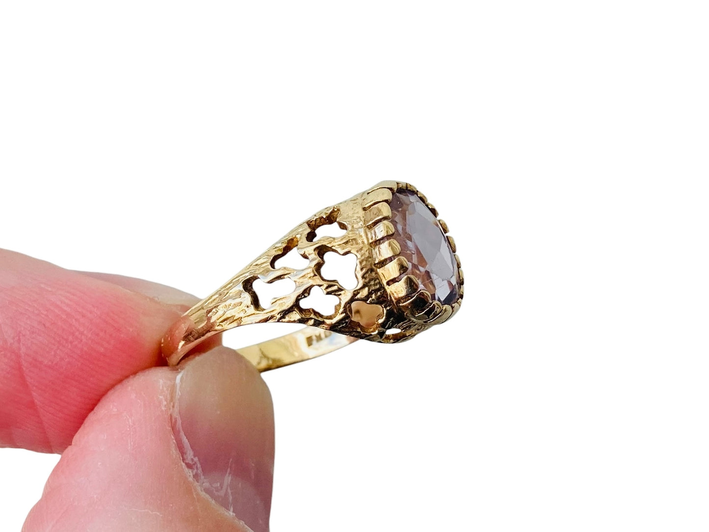 9ct Gold Amethyst Ring