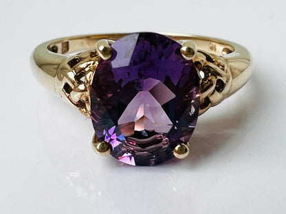 9ct Gold Amethyst Ring