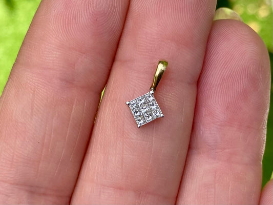 9ct Gold Diamond Pendant