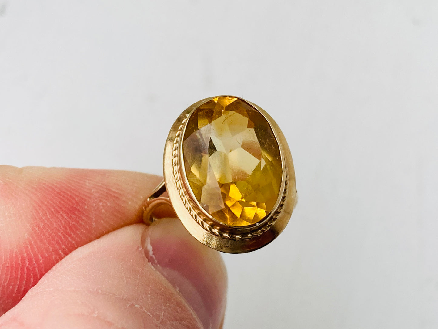 Vintage 9ct Gold Citrine Ring