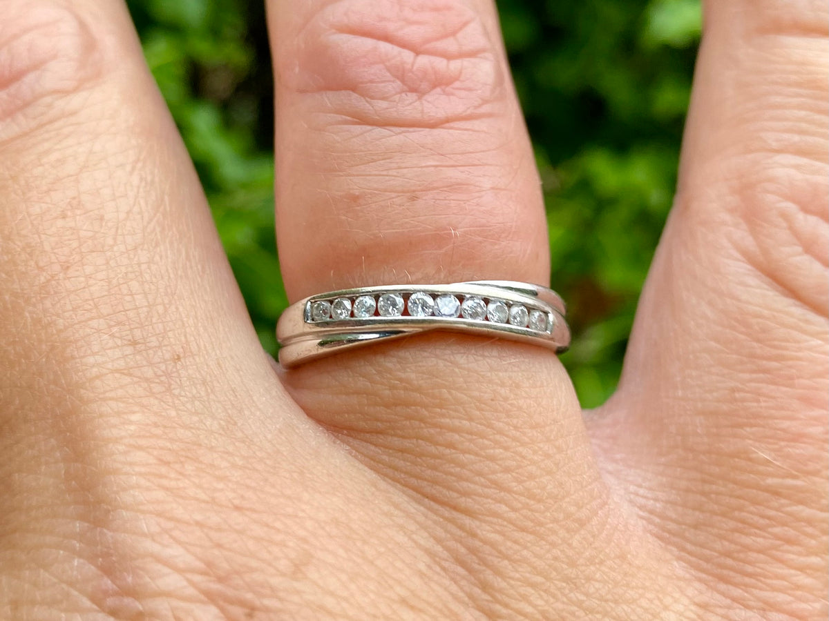 9ct Gold Diamond Crossover Ring