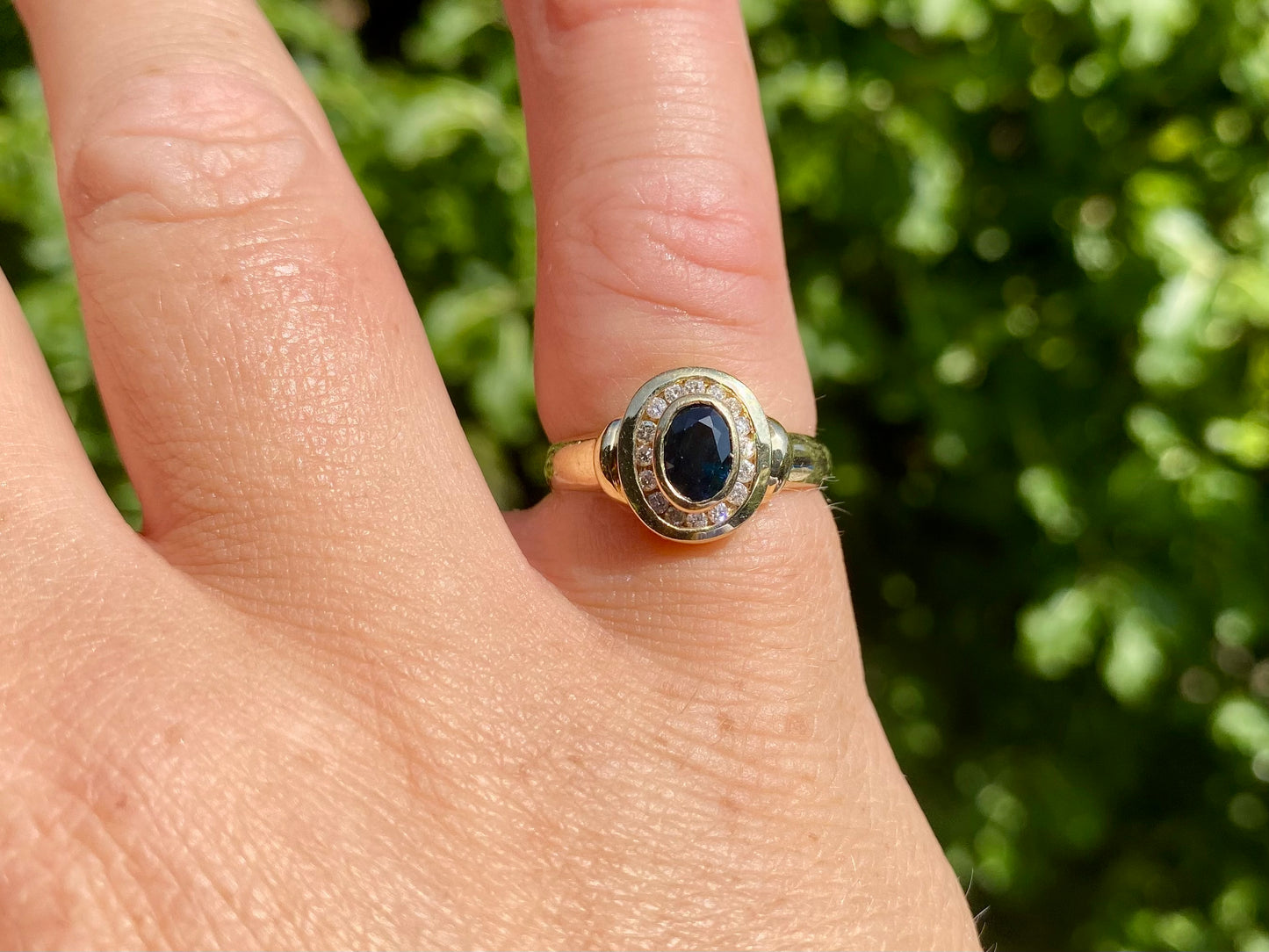 9ct Gold Sapphire & Diamond Ring