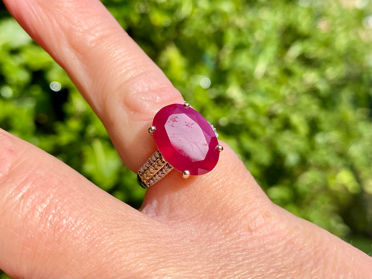 9ct Gold Ruby & Diamond Ring