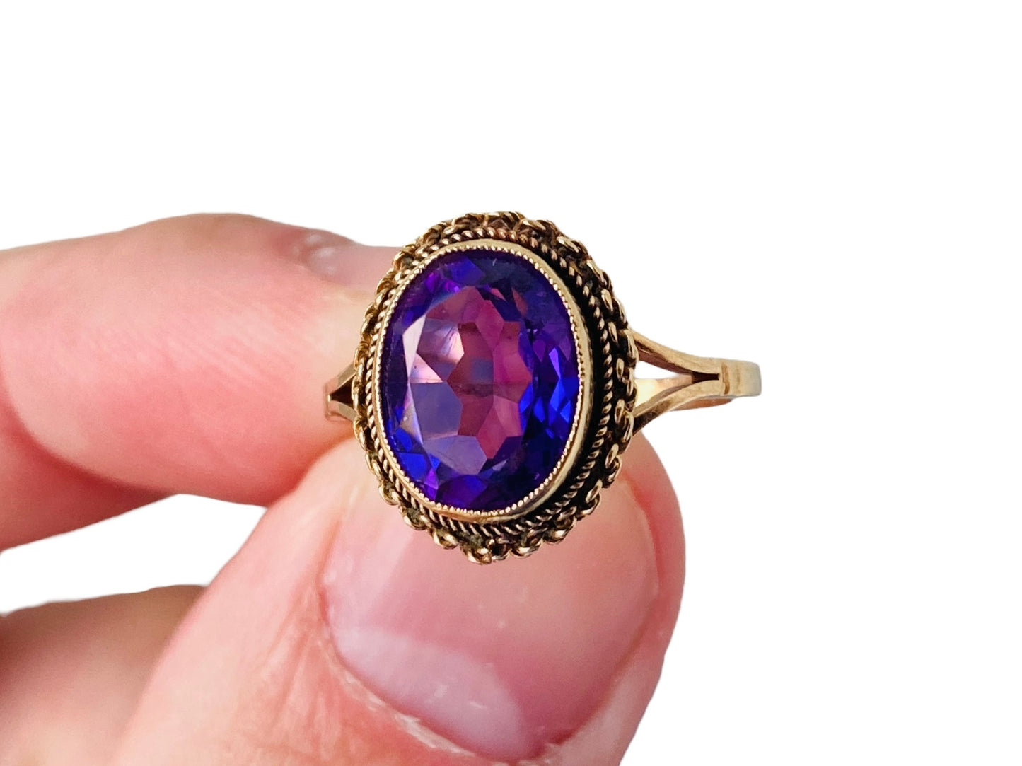 Vintage 9ct Gold Amethyst Ring