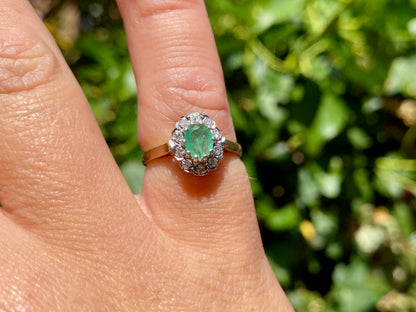 Vintage 9ct Gold Emerald & Diamond Ring