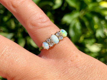 14ct Gold Opal & Diamond Ring